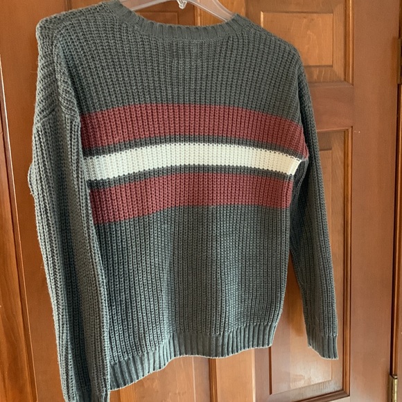 Pink and white striped sweater - Picture 2 of 3